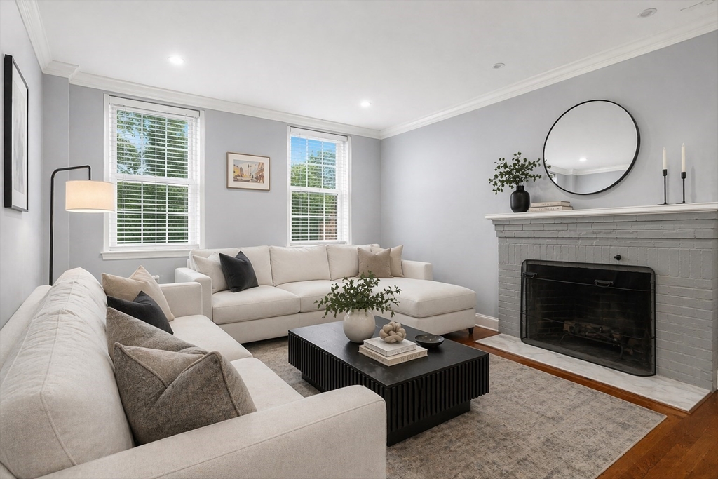 39 Commonwealth Ave 11