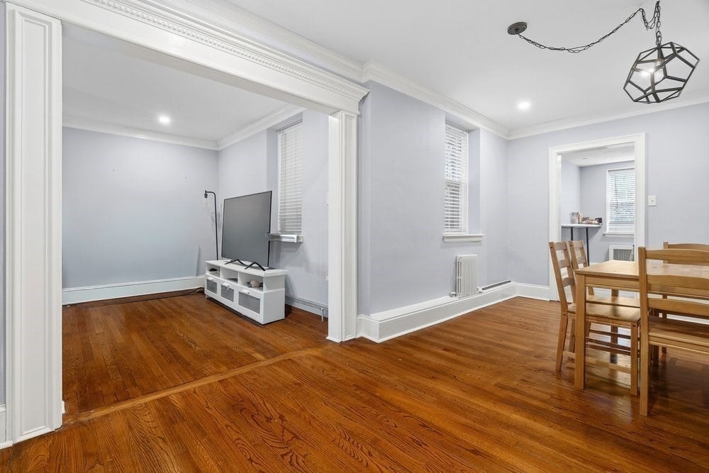 39 Commonwealth Ave 11