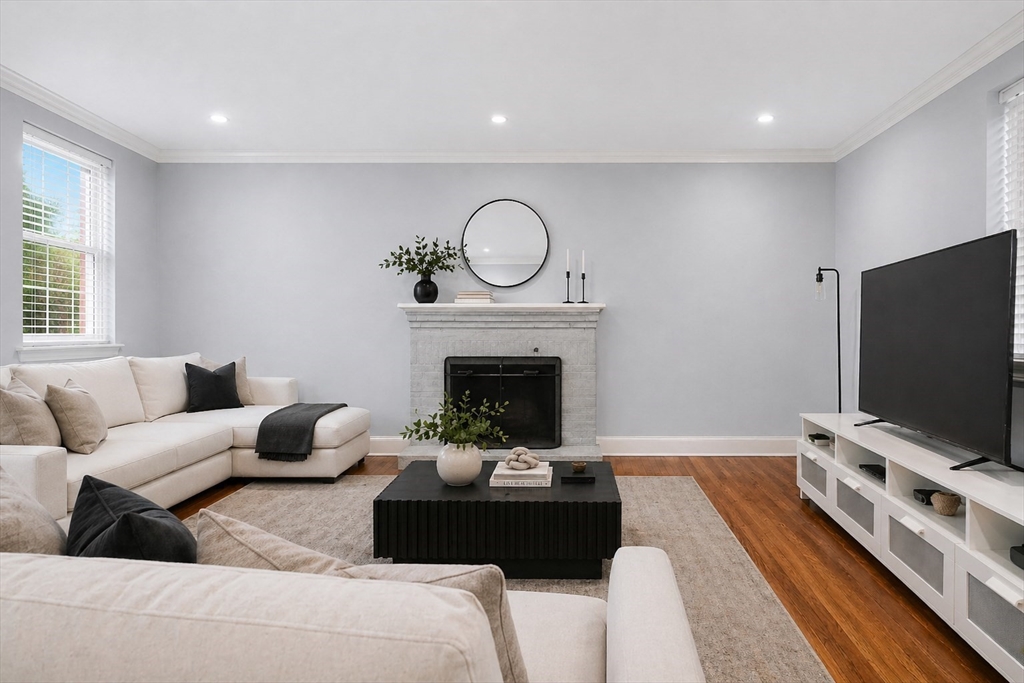 39 Commonwealth Ave 11