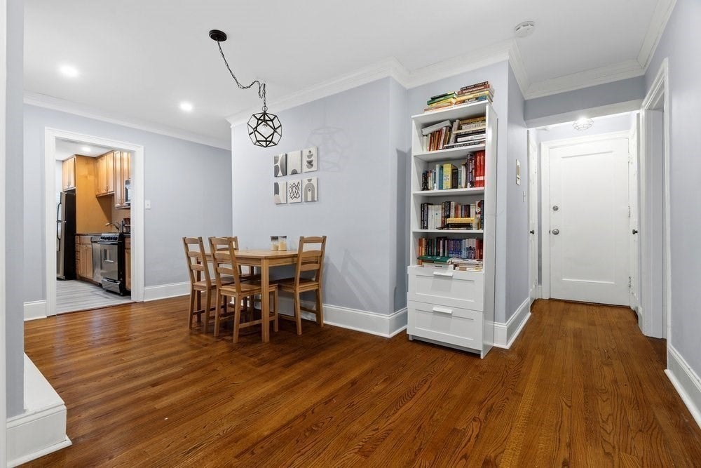 39 Commonwealth Ave 11