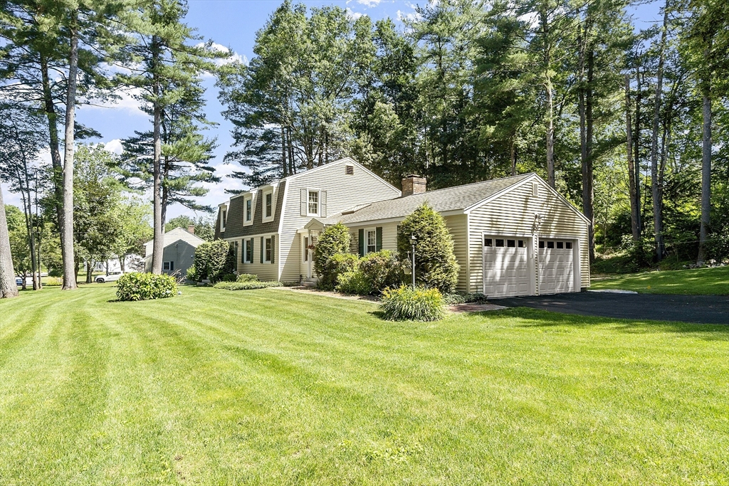 26 N Hill Rd