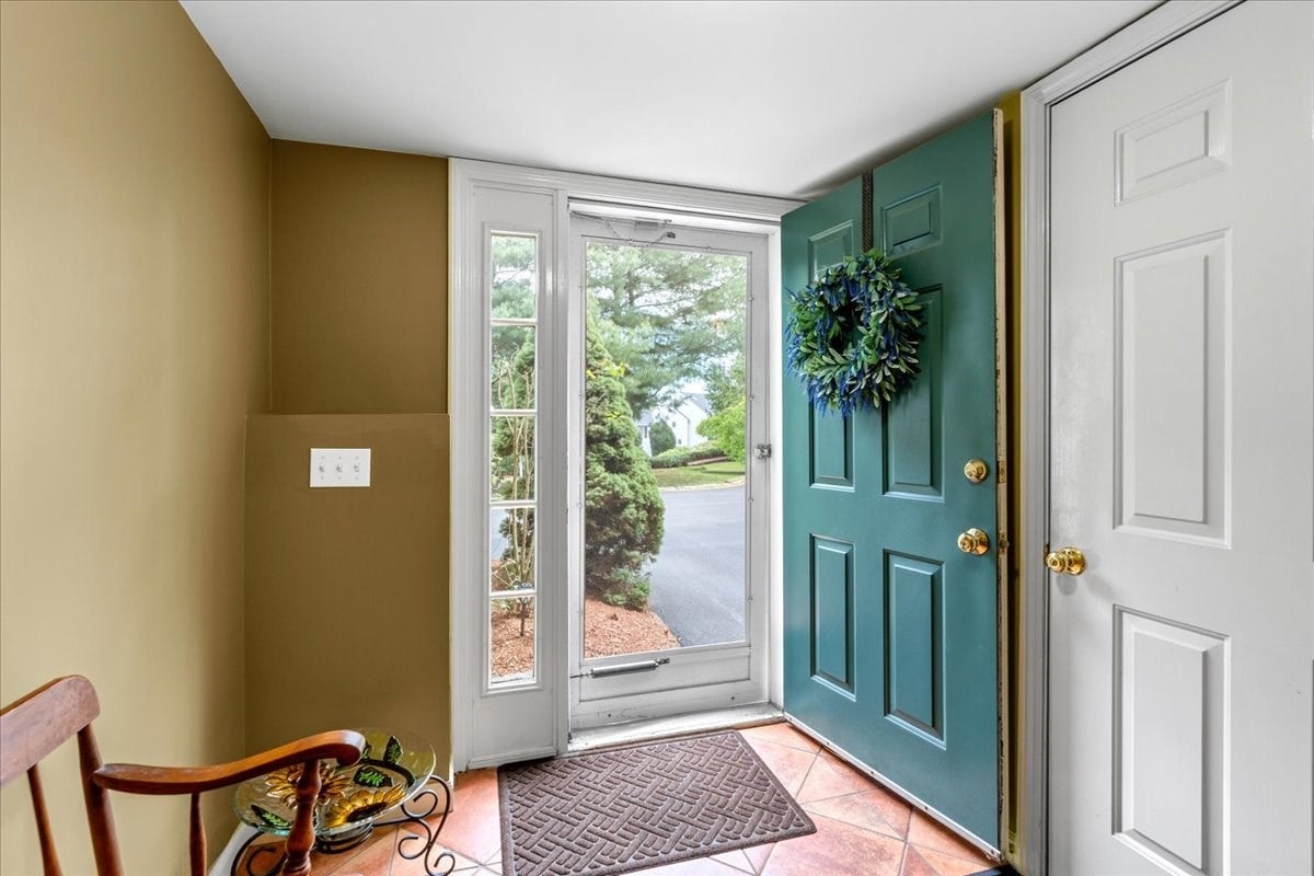 20 Waltham Dr #20, Plainville, MA, 20 Waltham Dr #20, Plainville, MA Photo #4