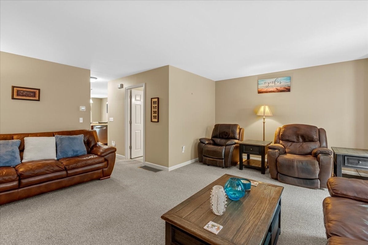 20 Waltham Dr #20, Plainville, MA, 20 Waltham Dr #20, Plainville, MA Photo #18