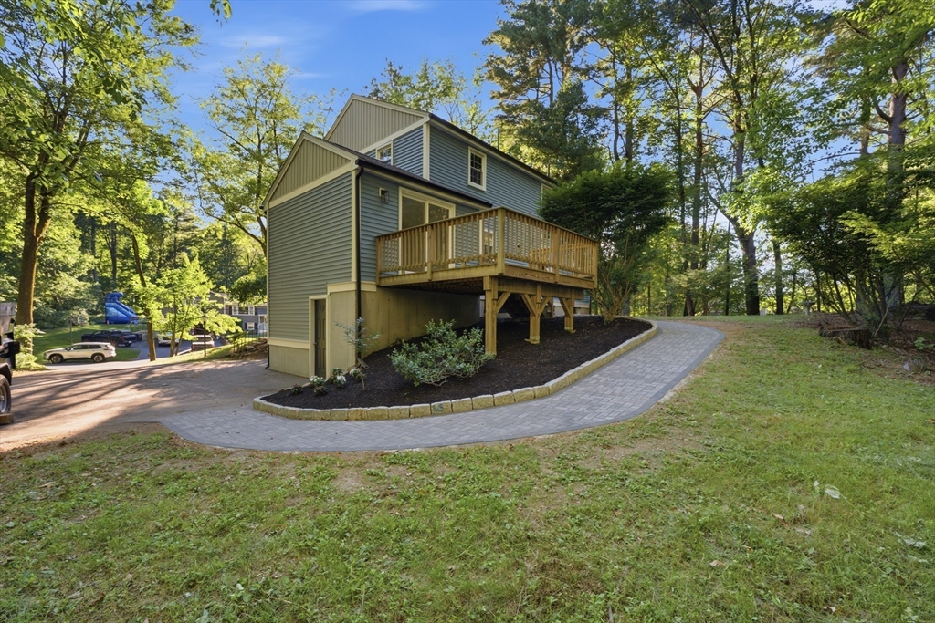 3 Jonathan Ln