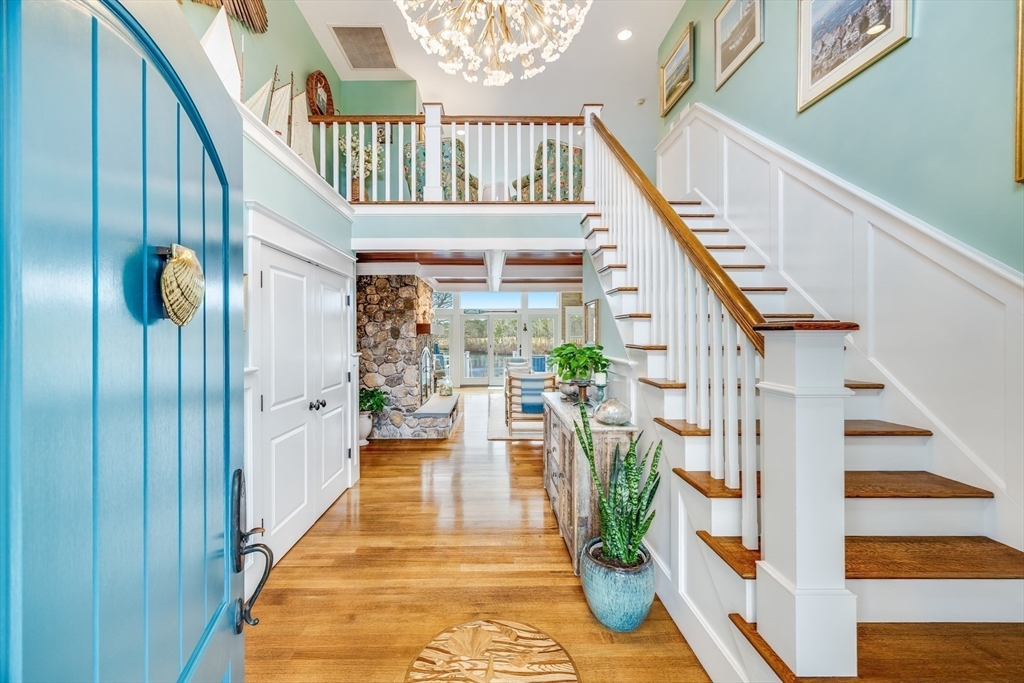 35 Hidden Ln