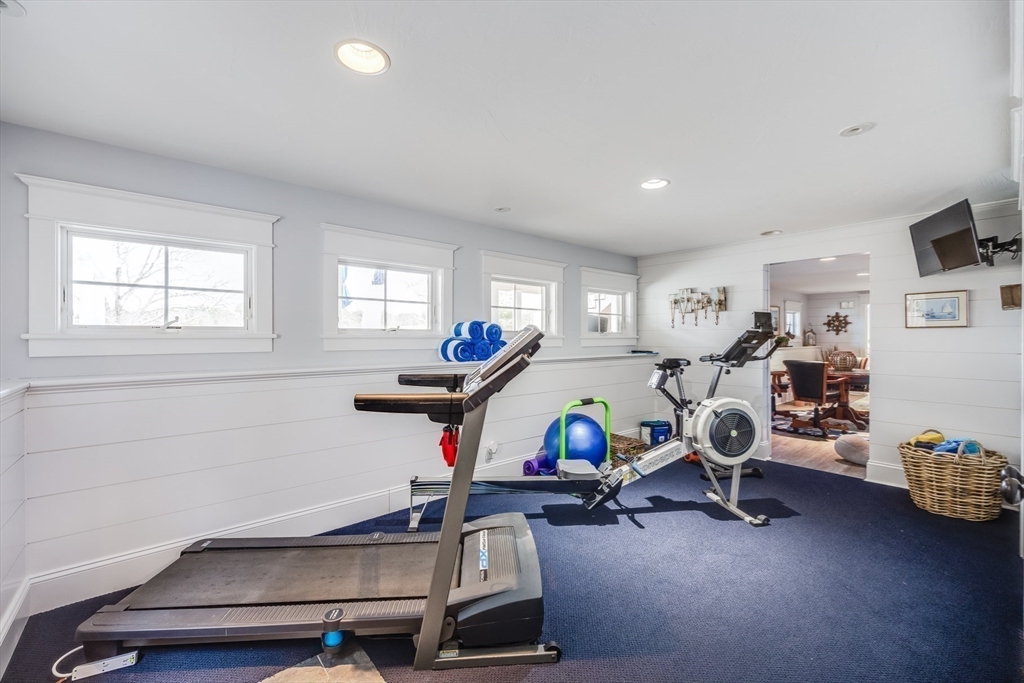 Barnstable, Massachusetts 02655, United States, 5 Bedrooms Bedrooms, ,6 BathroomsBathrooms,Residential,Active,96923