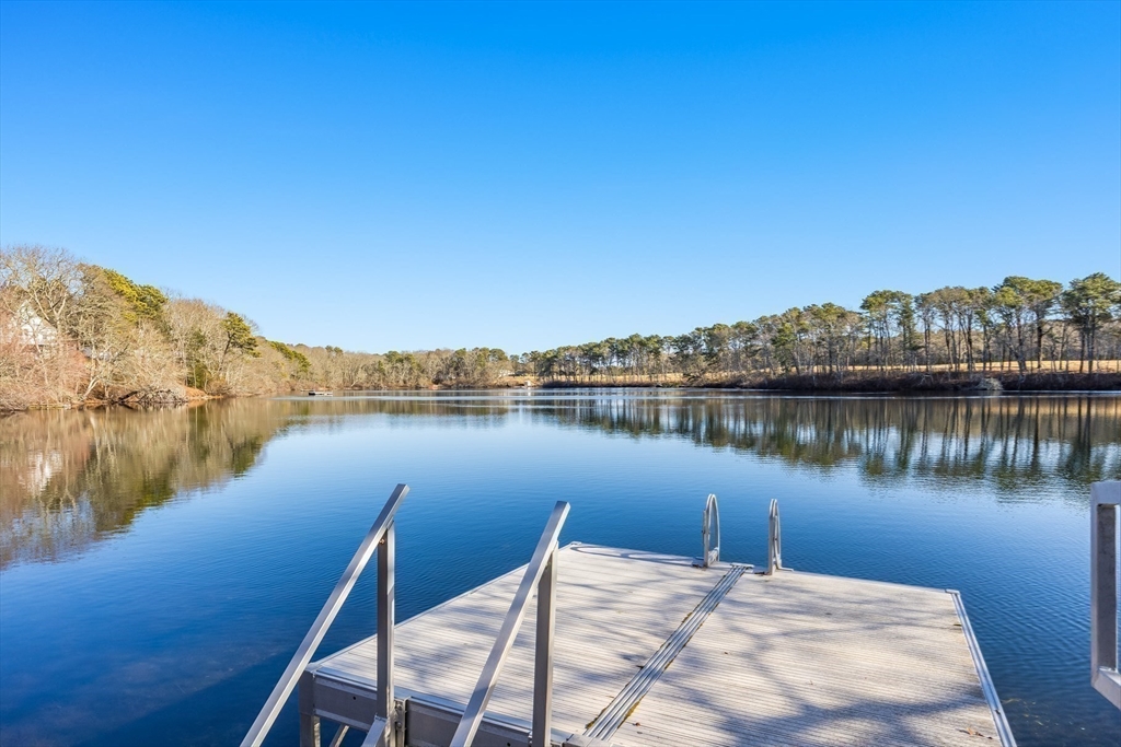 Barnstable, Massachusetts 02655, United States, 5 Bedrooms Bedrooms, ,6 BathroomsBathrooms,Residential,Active,96923