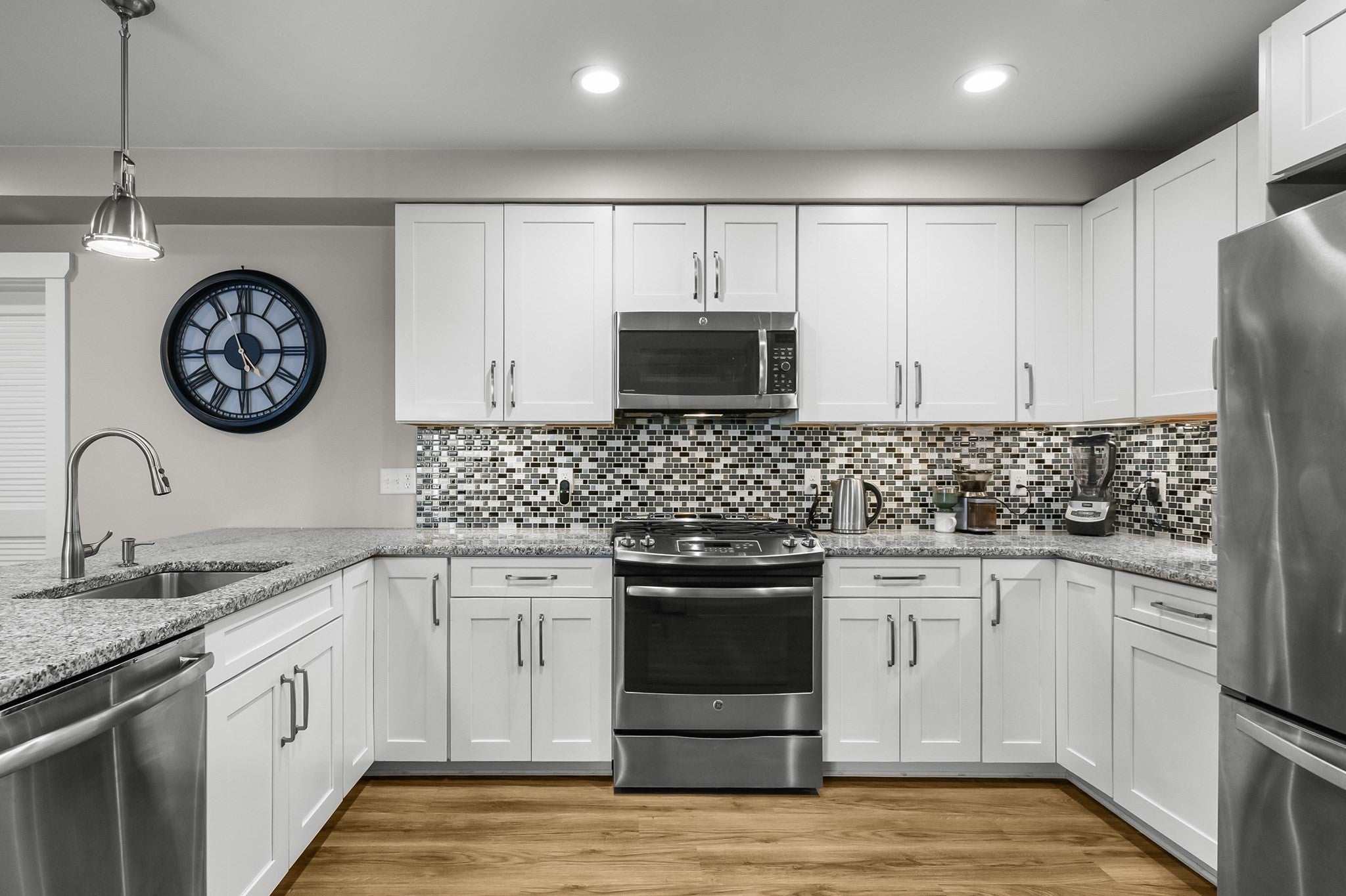 76 Court Street 6, Plymouth MA 02360