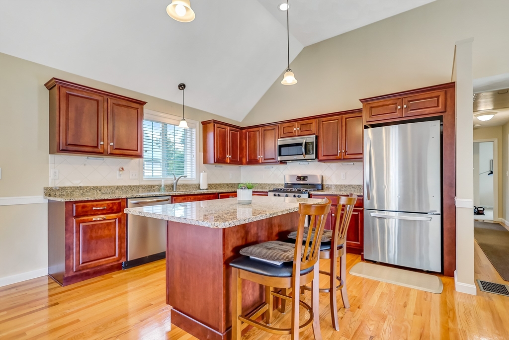 48 Wingate Ave