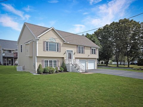 48 Wingate Ave Methuen MA 01844