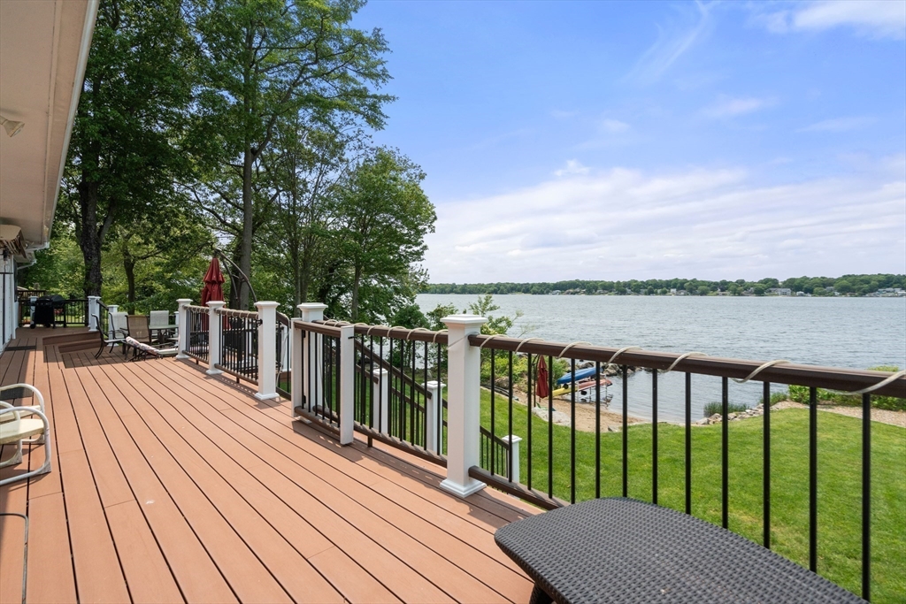 41 Plymouth Blvd