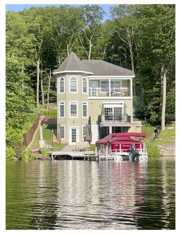 6 Wildwood Lane