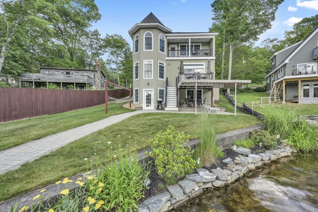 6 Wildwood Lane
