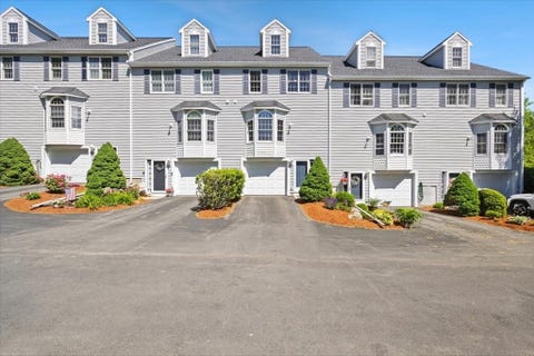 Photo of 7 Waltham DR #7, Plainville, MA 02762 (MLS # 73530065)