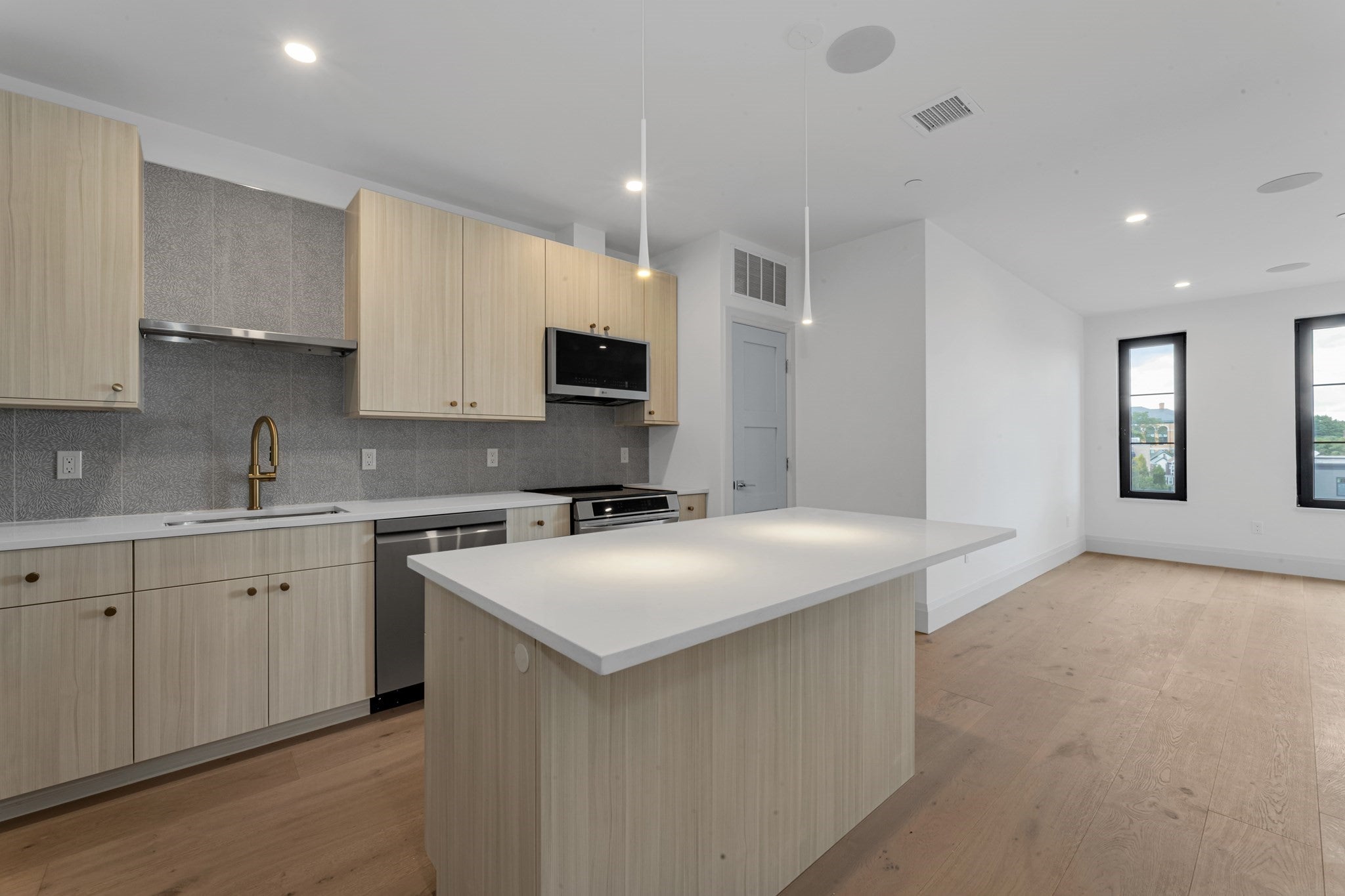 34 Oak Street #304, Boston, MA Photo #5