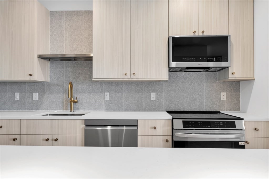 34 Oak Street #304, Boston, MA, 34 Oak Street #304, Boston, MA Photo #4