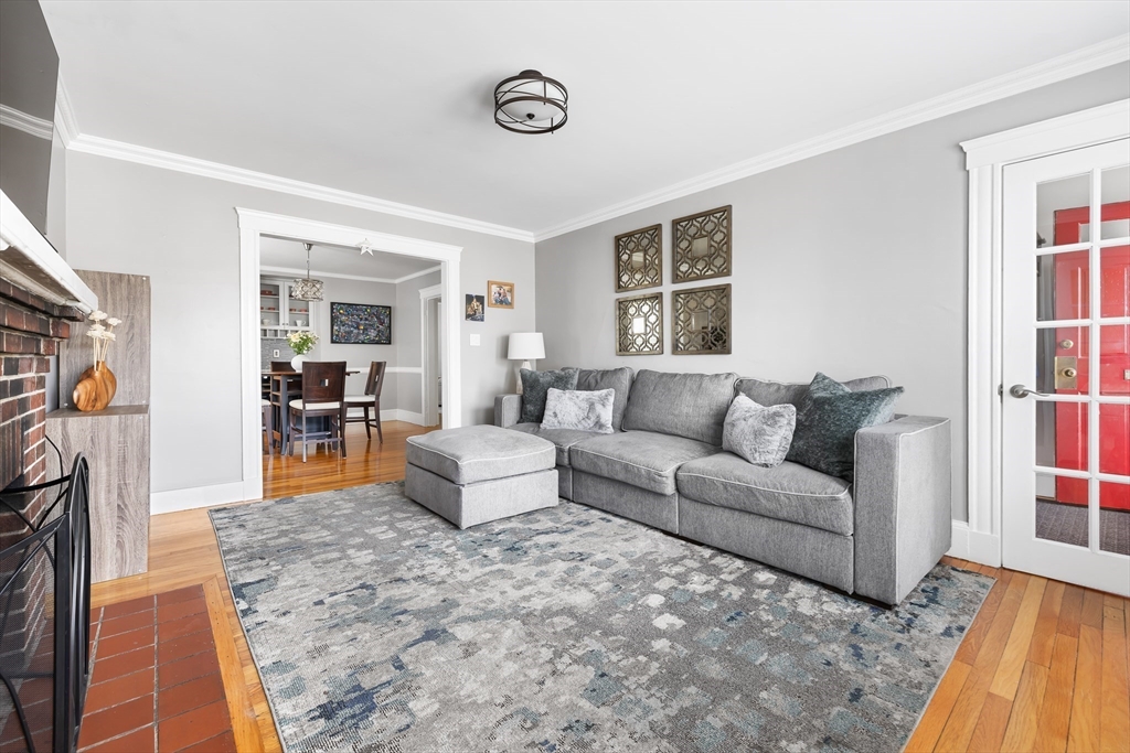 72 Edgecliff Rd 72
