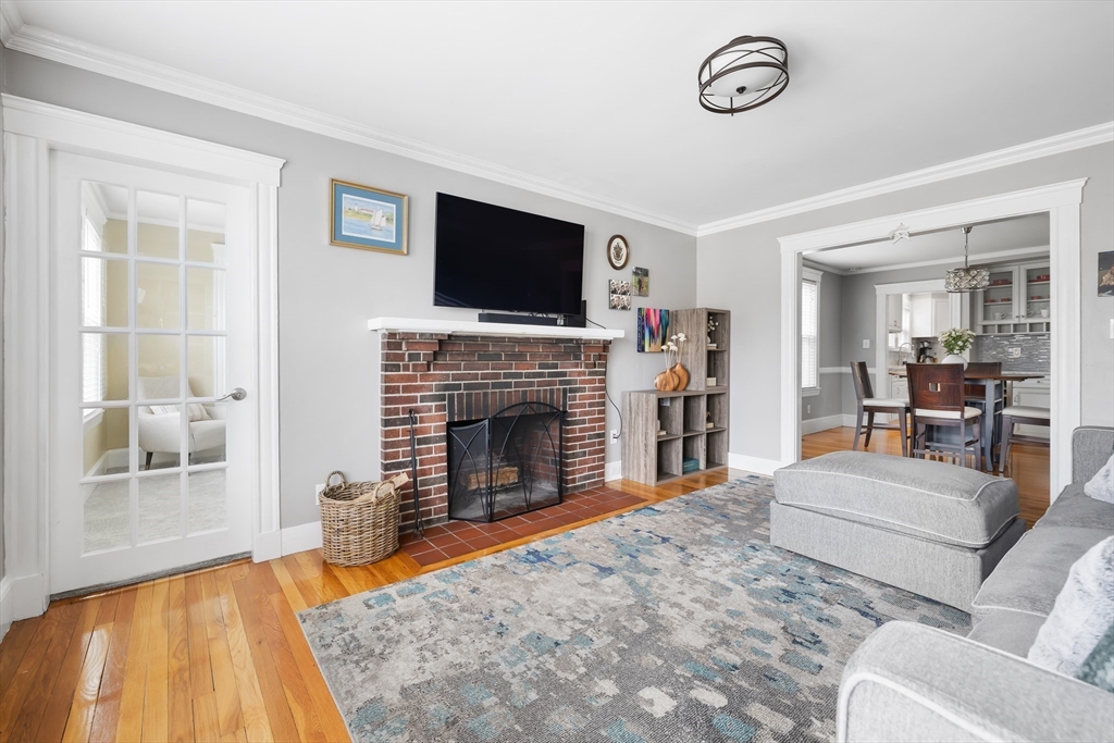 72 Edgecliff Rd 72