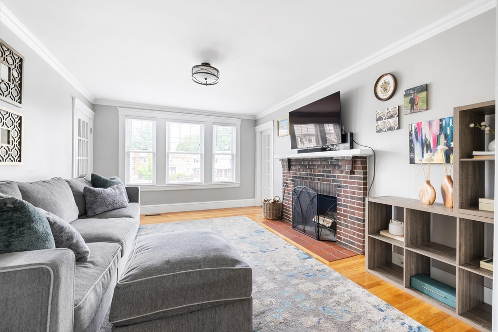 72 Edgecliff Rd 72