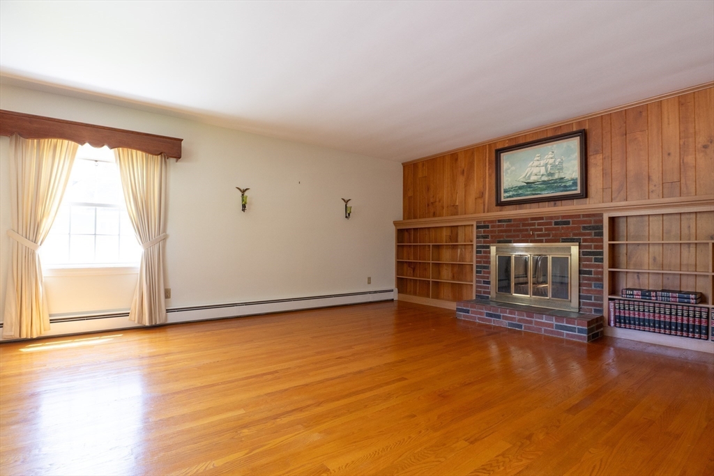 22 Plant Ave