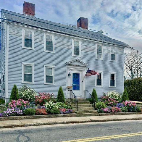 198 Main St 2W Fairhaven MA 02719