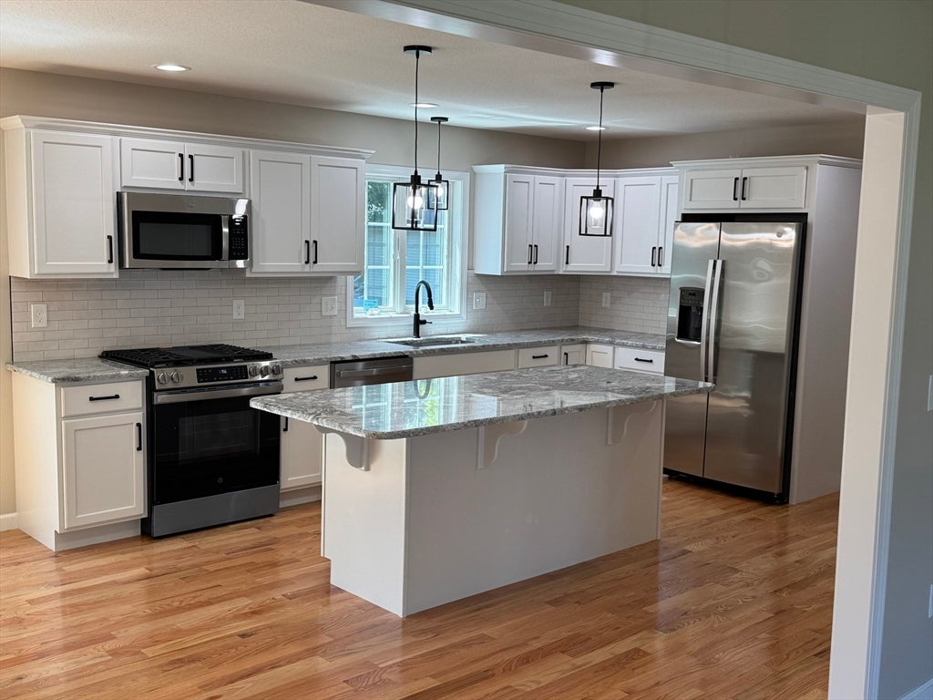 58 Homestead Ave, Springfield, MA, 58 Homestead Ave, Springfield, MA Photo #3