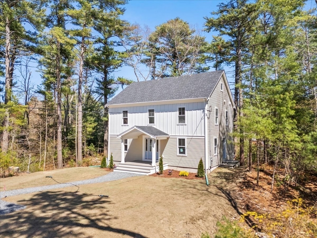25 Lynn St