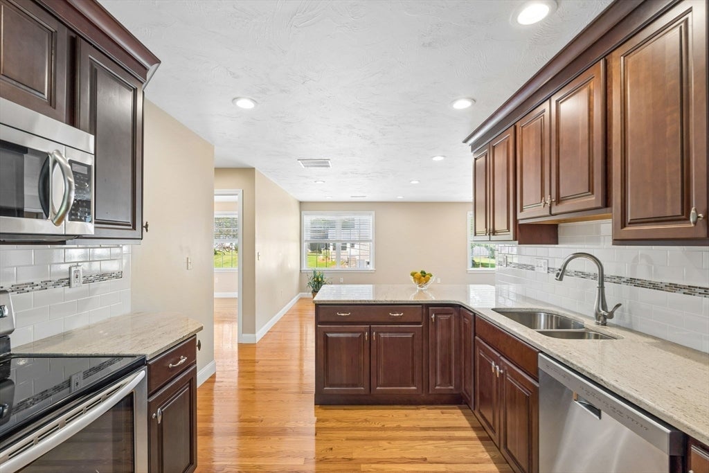 71 Hillcrest Road, Marlborough, MA Photo #9