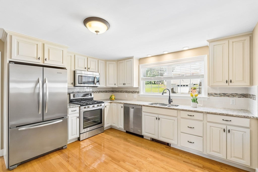 71 Hillcrest Road, Marlborough, MA Photo #22