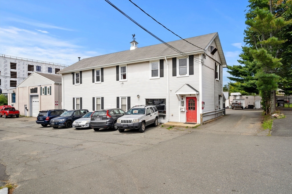 2 Tulip St
