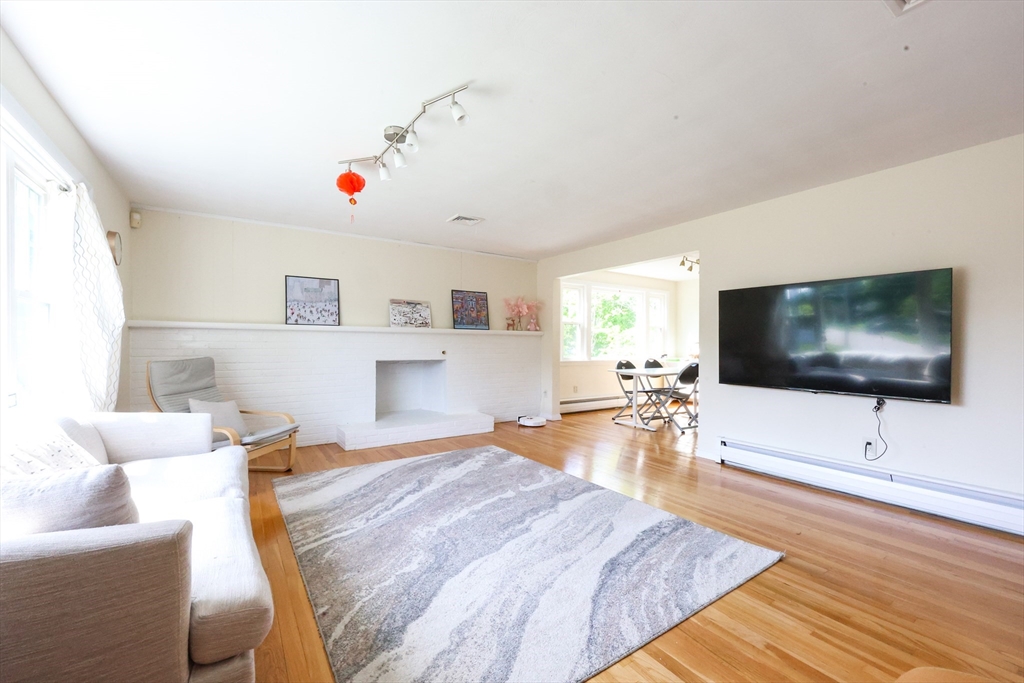 18 Tilden Rd