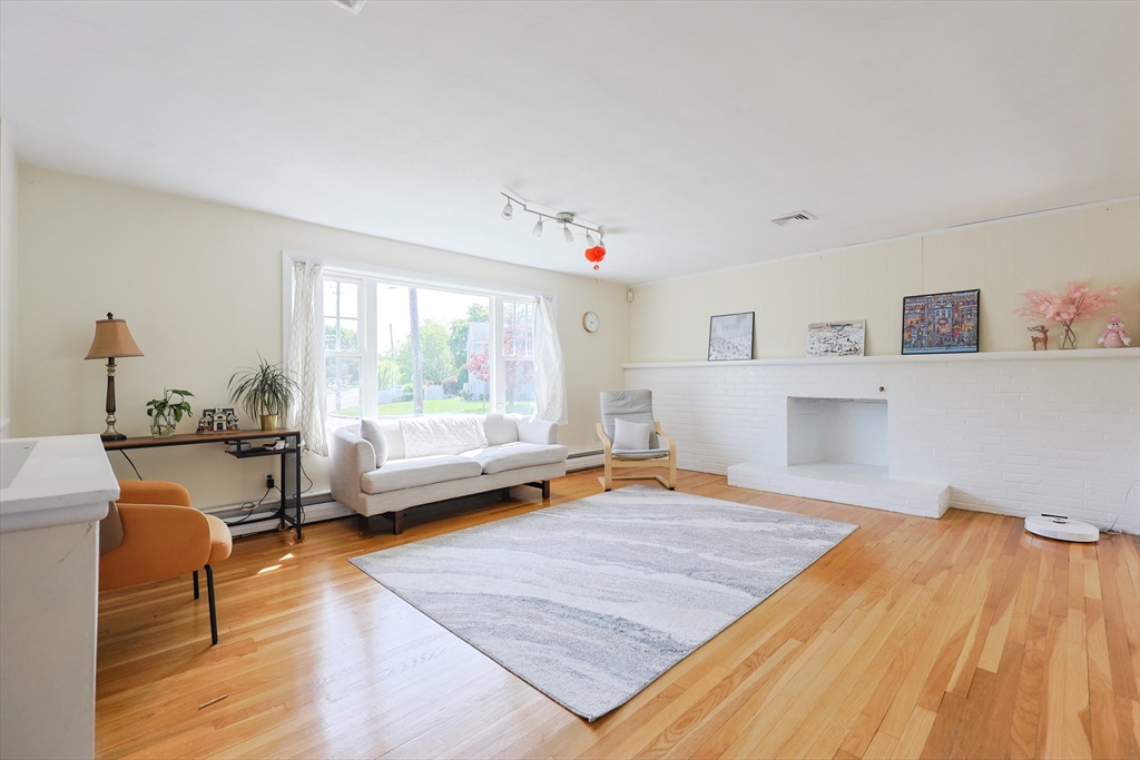 18 Tilden Rd