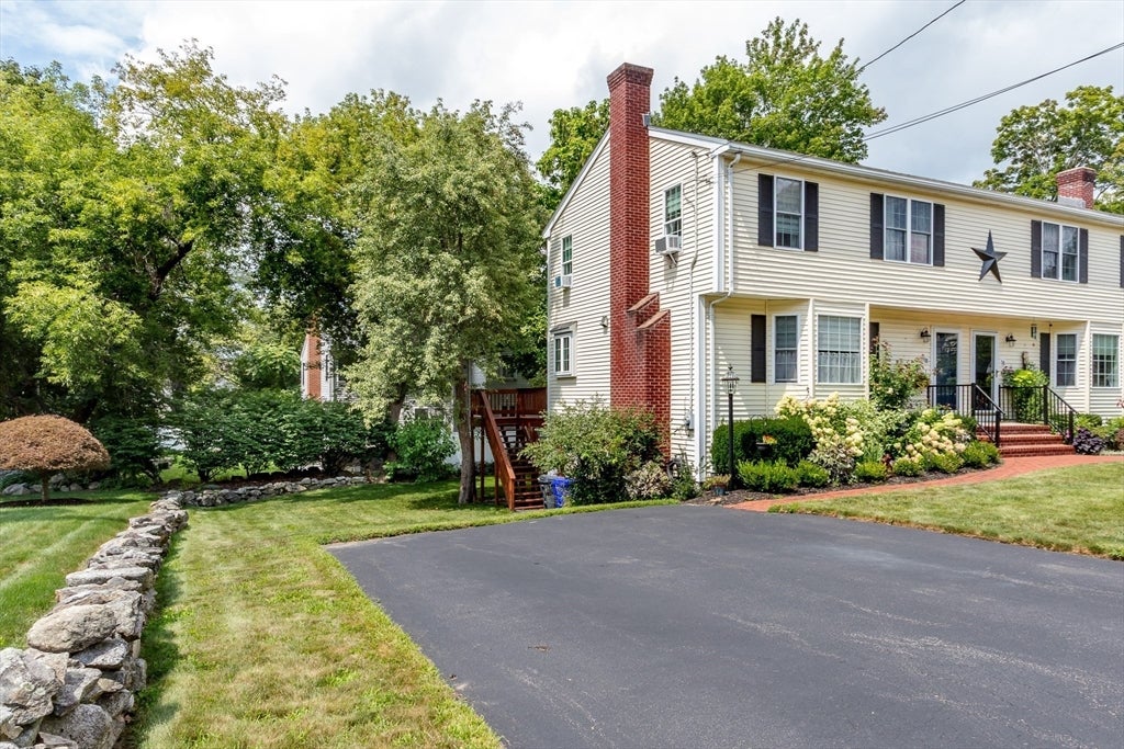 1 E Wood St B