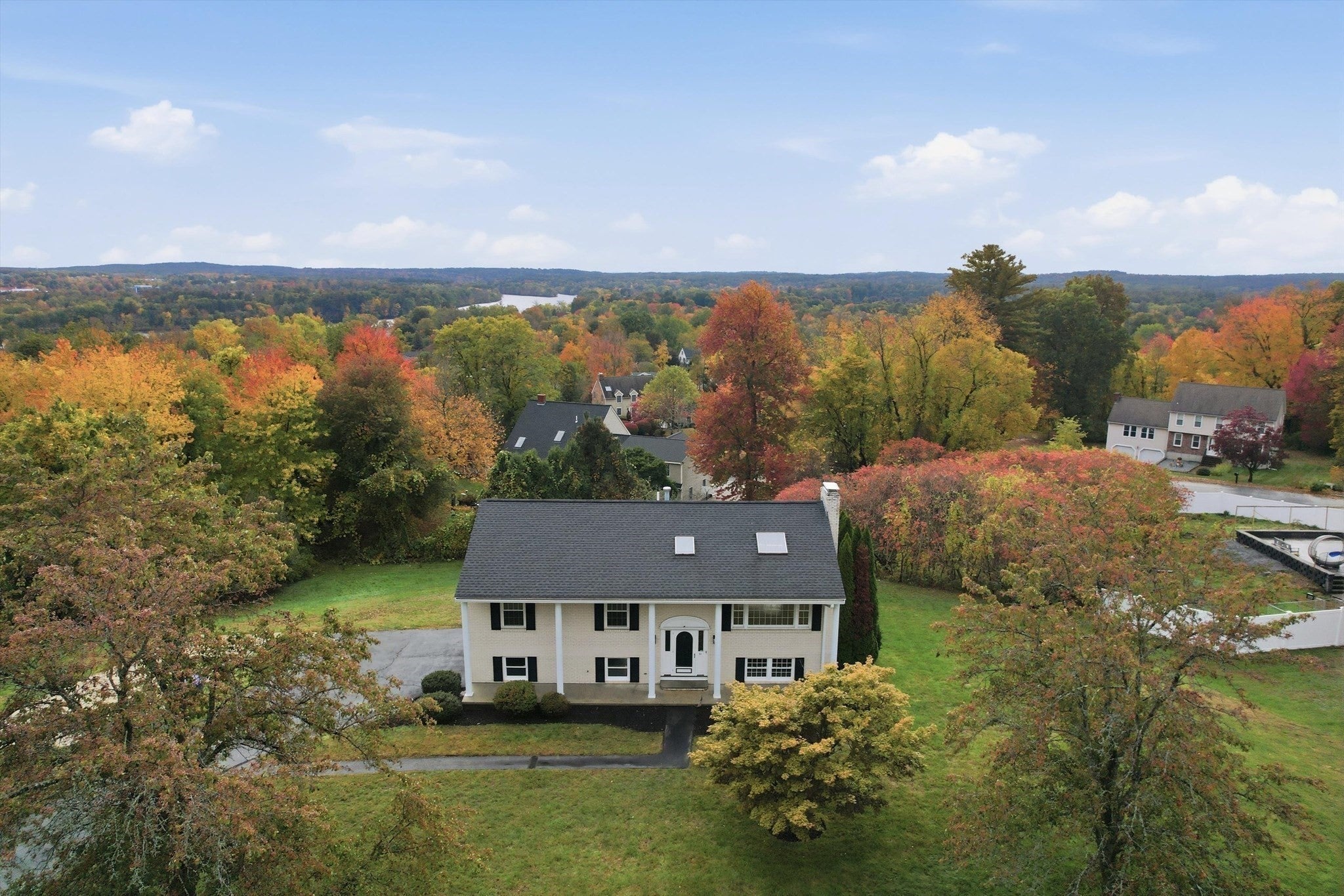 30 Overlook Dr