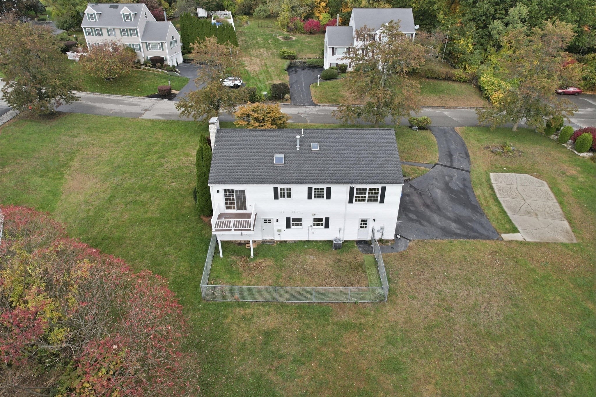 30 Overlook Dr