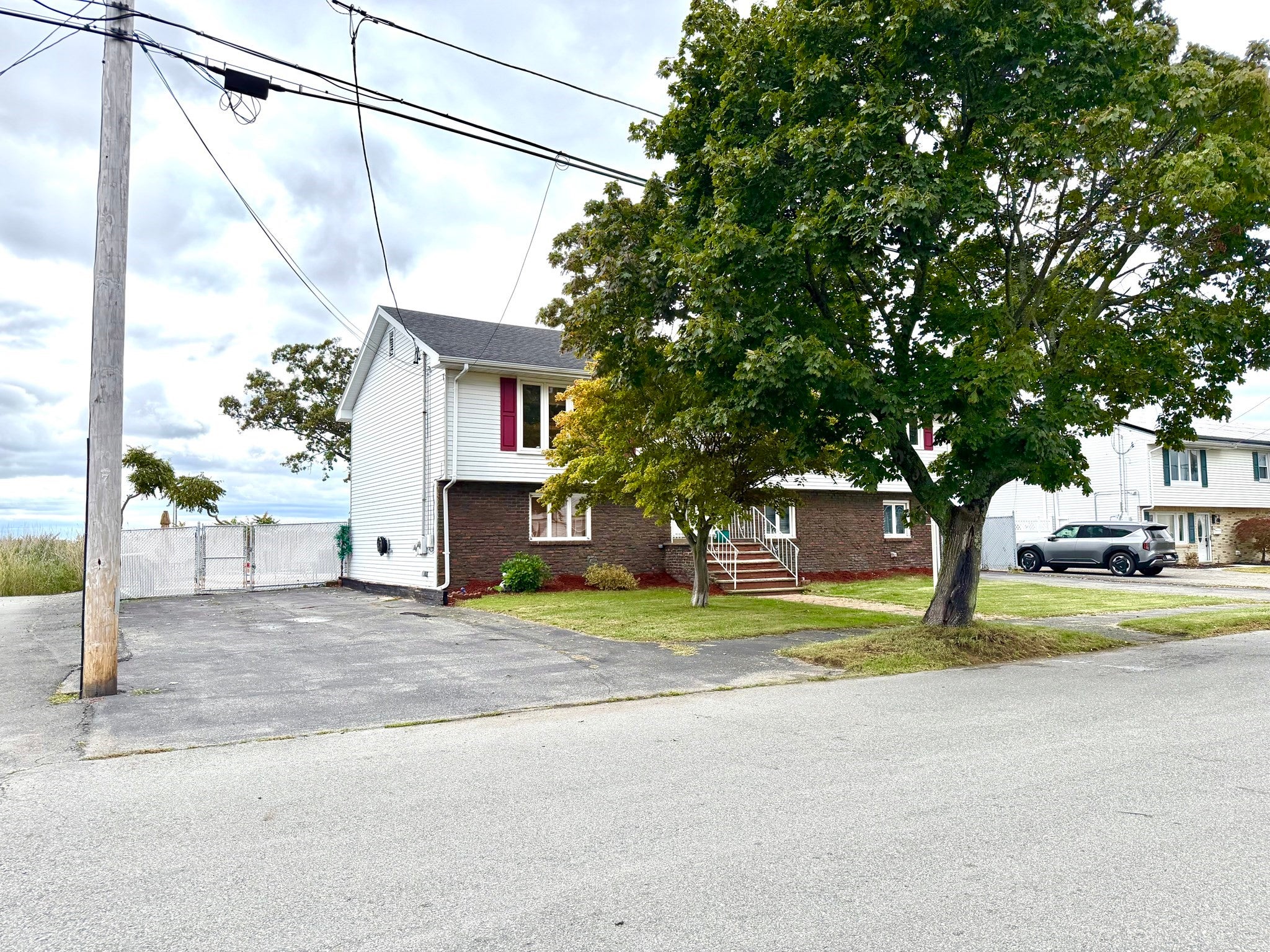 21 Venice AVE, Saugus, MA, 21 Venice AVE, Saugus, MA Photo #2