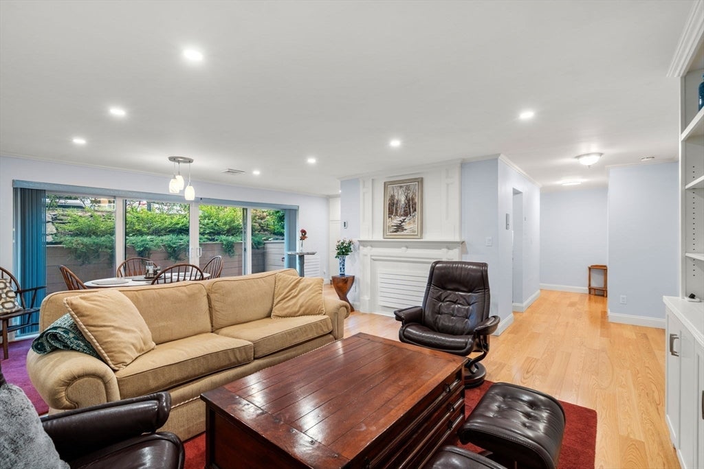 1210 Greendale Ave #311, Needham, MA Photo #7
