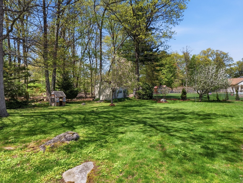 14 Walnut Rd, Chelmsford, MA Photo #37