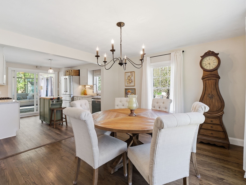 14 Walnut Rd, Chelmsford, MA Photo #11