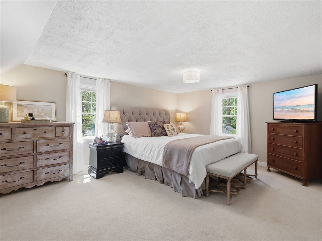 14 Walnut Rd, Chelmsford, MA Photo #20