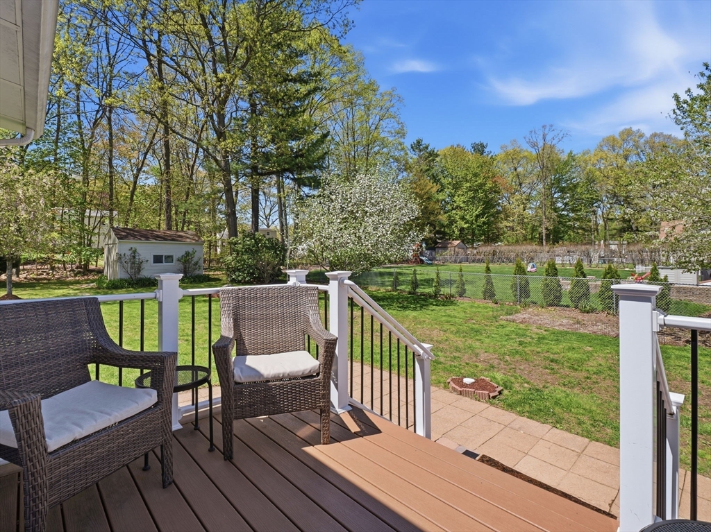 14 Walnut Rd, Chelmsford, MA Photo #30