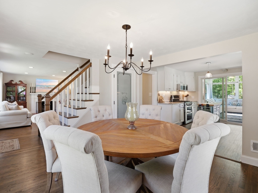 14 Walnut Rd, Chelmsford, MA Photo #10