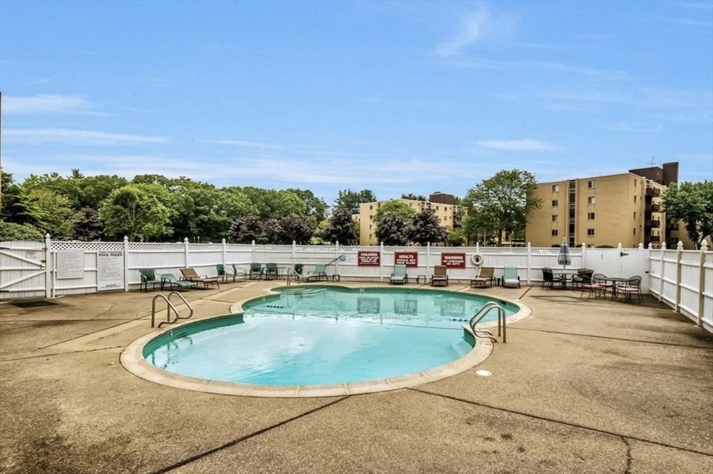44 Main. St 504