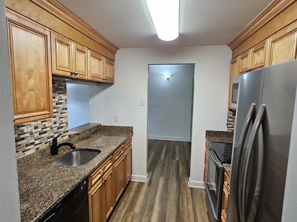 44 Main. St 504