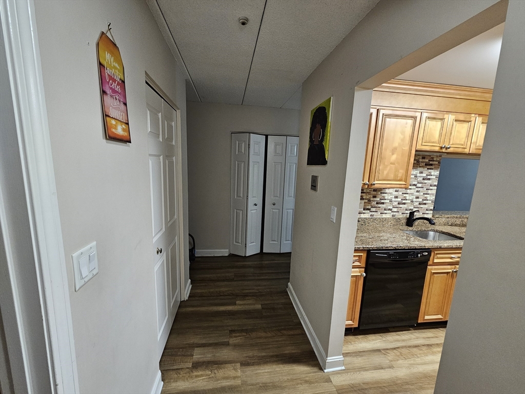 44 Main. St 504