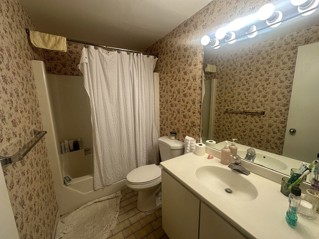102 Gainsborough Street #302E, Boston, MA Photo #5