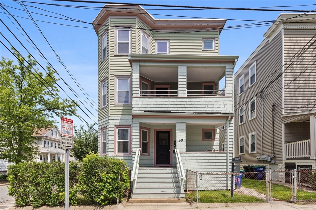 69 Conwell Ave