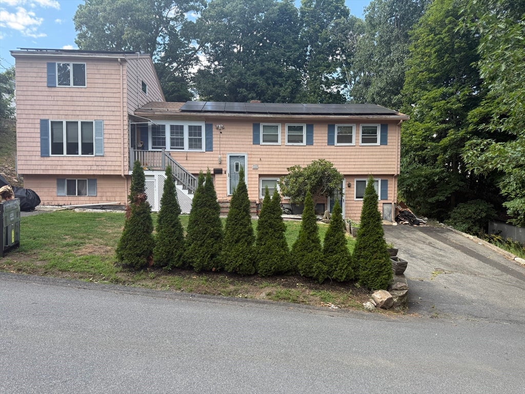 28 Beacham Ave #1, Saugus, MA Photo #1