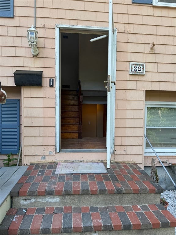 28 Beacham Ave #1, Saugus, MA Photo #2