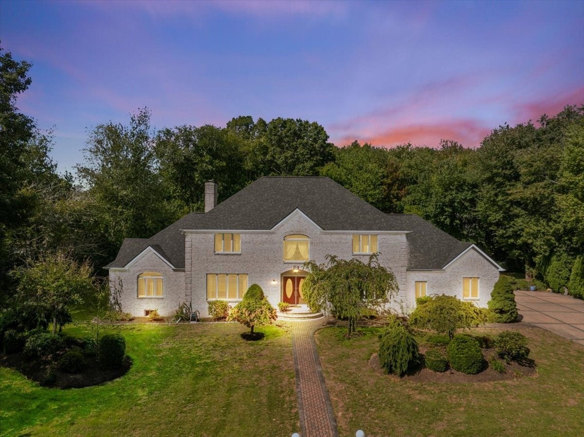 84 Jane Howland Dr, Seekonk, MA, 84 Jane Howland Dr, Seekonk, MA Photo #2